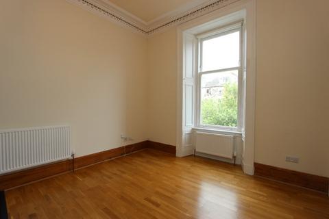 2 bedroom flat to rent, Albert Road, Queens Park, Glasgow, G42