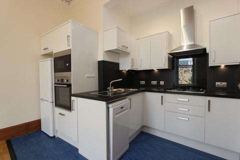 2 bedroom flat to rent, Albert Road, Queens Park, Glasgow, G42