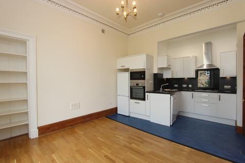 2 bedroom flat to rent, Albert Road, Queens Park, Glasgow, G42