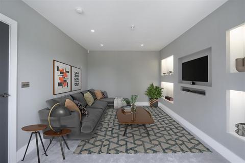 5 bedroom terraced house for sale, Wakefield Road, Garforth LS25