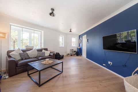 undefined, Stirling Grove, Hounslow TW3