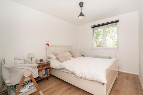 undefined, Stirling Grove, Hounslow TW3