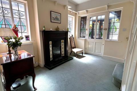 undefined, Rednal Road, Birmingham B38