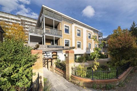 Spring Grove, London W4
