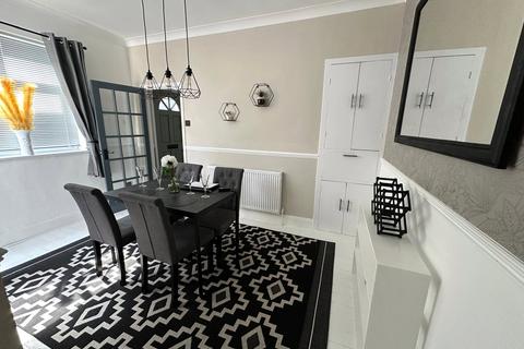 3 bedroom end of terrace house for sale, Wildfell Road, London, SE6