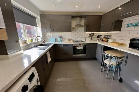 8 Flora Drive, Salford, M7 1TB