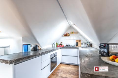 2 bedroom flat to rent, Evering Road, Upper Clapton, Hackney, E5