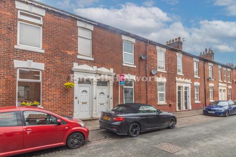 Carnarvon Road, Preston PR1