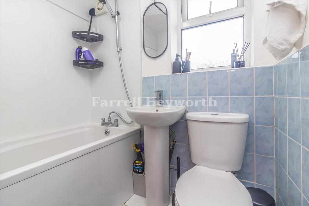 Bathroom image 2