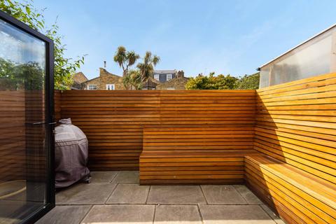 42 Strahan Road, London, E3 5DB