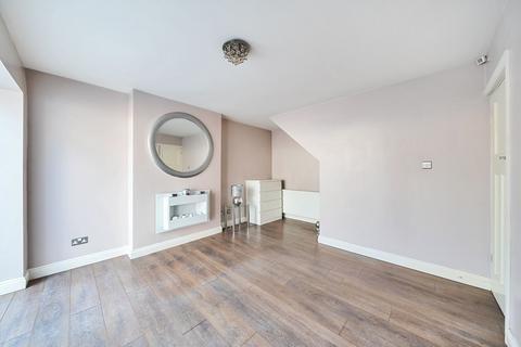 113 Foxon Lane, Caterham, CR3 5SJ