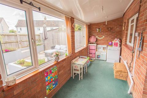 15 Ham Green, Hambridge, Langport, TA10 0AR