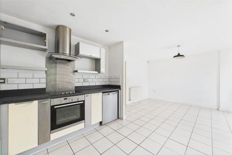 2 bedroom apartment for sale, High Street, Amblecote, Stourbridge, DY8 4DX