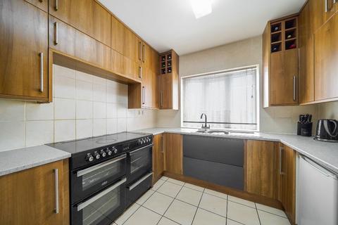 4 bedroom terraced house for sale, Ilford IG3