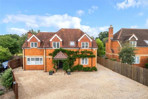 Langley Common Road, Wokingham RG40