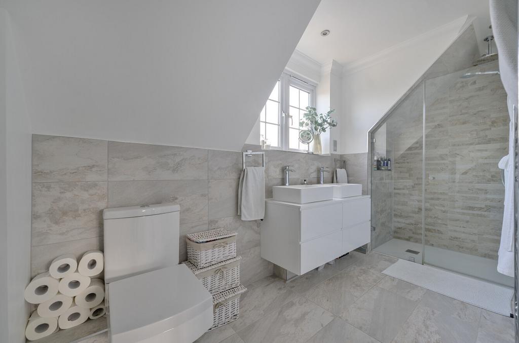 1307203 30 685158...