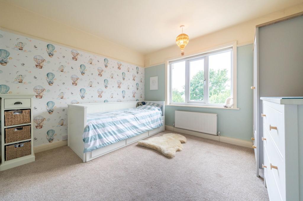 Rear bedroom