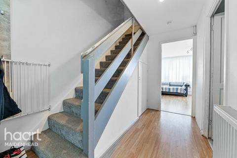 undefined, Brammas Close, SLOUGH