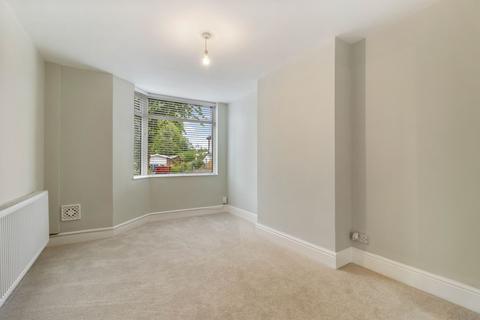 4 Barton Avenue, Grappenhall, Warrington, WA4 2LE