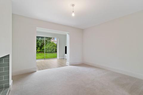 4 Barton Avenue, Grappenhall, Warrington, WA4 2LE