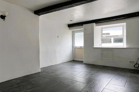 30 Cooks Cross, South Molton, EX36 4AW