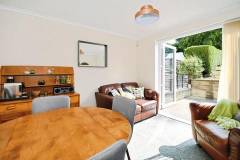 228 Halifax Road, Sheffield, S6 1AA