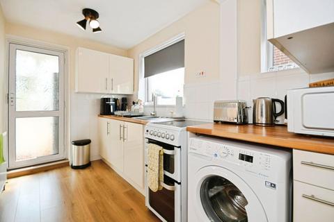 228 Halifax Road, Sheffield, S6 1AA