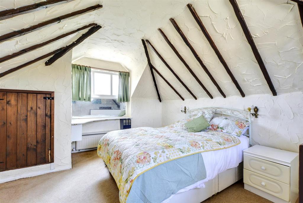 Loft Room 2.jpeg