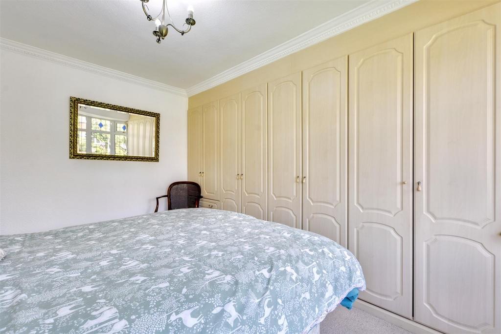 Bedroom 1 3.jpeg
