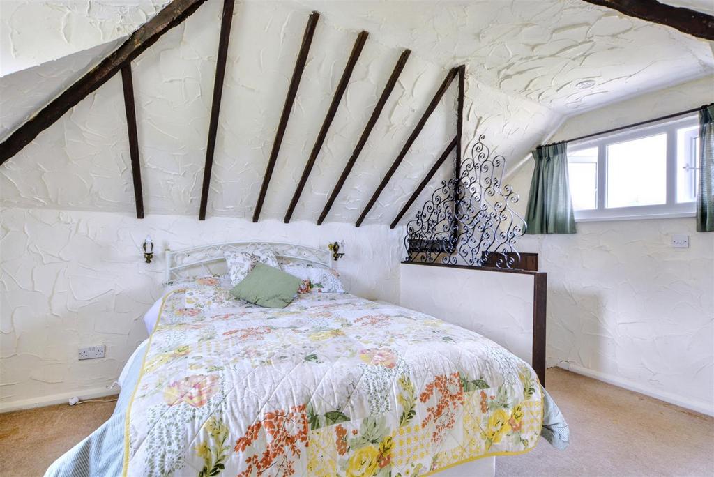 Loft Room 4.jpeg