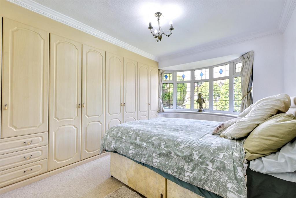 Bedroom 1 1.jpeg
