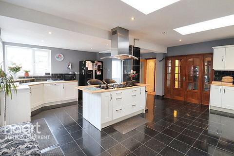 undefined, Stanton Road, Stapenhill