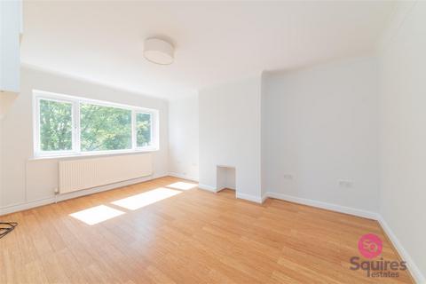 18a Milespit Hill, London, NW7 2PL