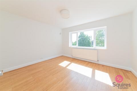 18a Milespit Hill, London, NW7 2PL