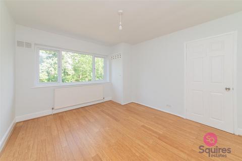 18a Milespit Hill, London, NW7 2PL