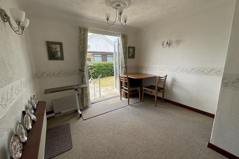 2 bedroom mobile home for sale, Lower Dunton Road, Dunton, Brentwood, Essex