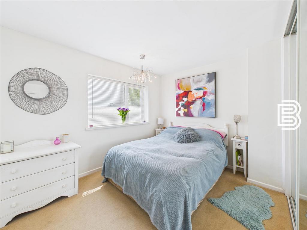 Bedroom 1.jpg