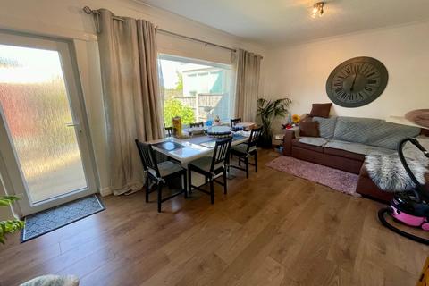 2 bedroom semi-detached house for sale, Stanford Road, Luton, Bedfordshire, LU2 0PY