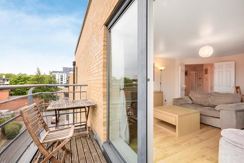 Glaisher Street London SE8