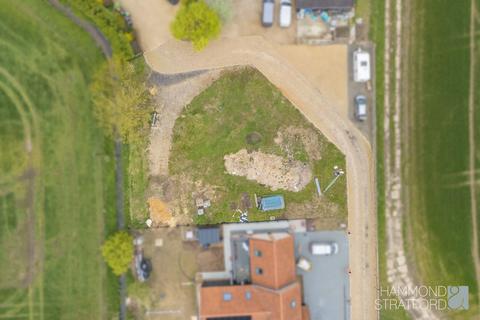 undefined, Attleborough Road, Caston