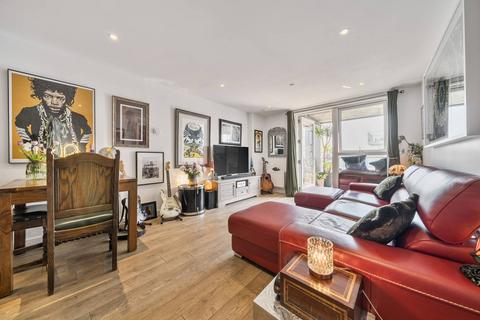 2 bedroom flat for sale, Bessemer Place, Greenwich, London, SE10