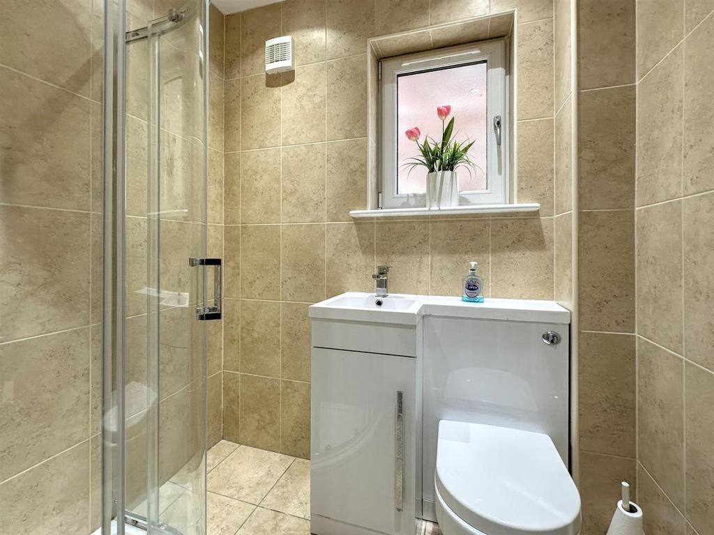 Ground floor shower room/wc