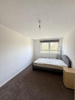 1 bedroom in a flat share to rent, Jack Cornwell Street, London E12