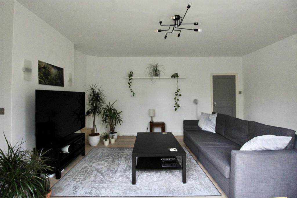 Reception Room..jpg
