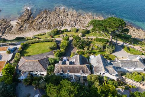 4 bedroom detached house for sale, Castle Drive, St Mawes