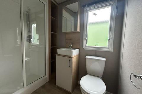 2 bedroom static caravan for sale, East Heslerton Malton