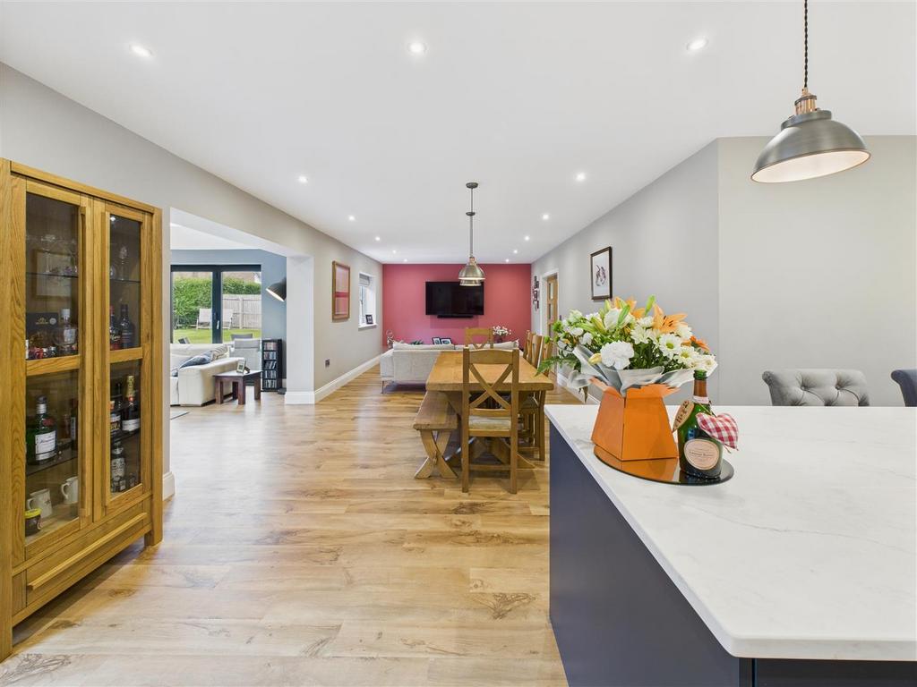 Dining/Day Area