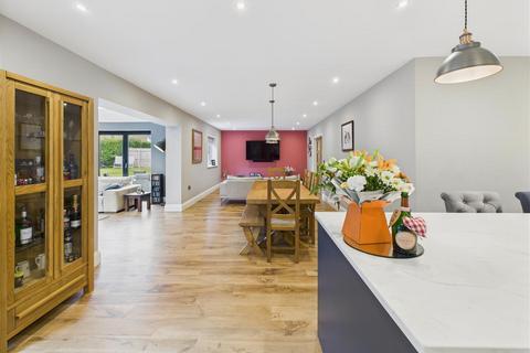 17 Copper Beech Close, Swanland, North Ferriby, HU14 3LR