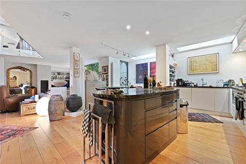 Flat 1, Macklin House, 1 - 7 Macklin Street, London, WC2B 5NH