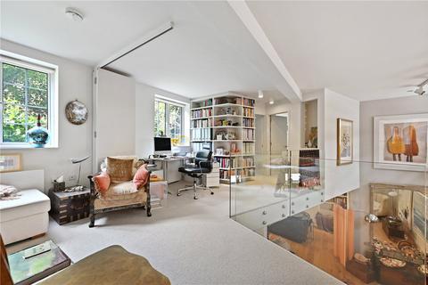 Flat 1, Macklin House, 1 - 7 Macklin Street, London, WC2B 5NH
